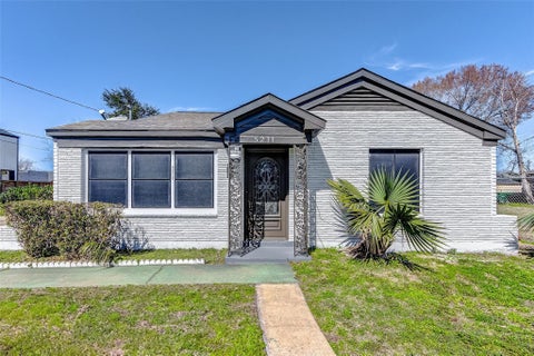 Photo of 5211 Farmer Street, Houston, TX 77020 (MLS # 9079902)