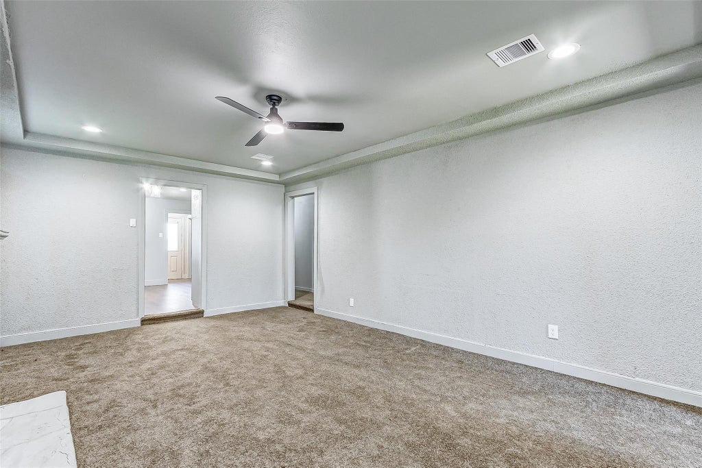 Photo of 5211 Farmer Street, Houston, TX 77020 (MLS # 9079902)