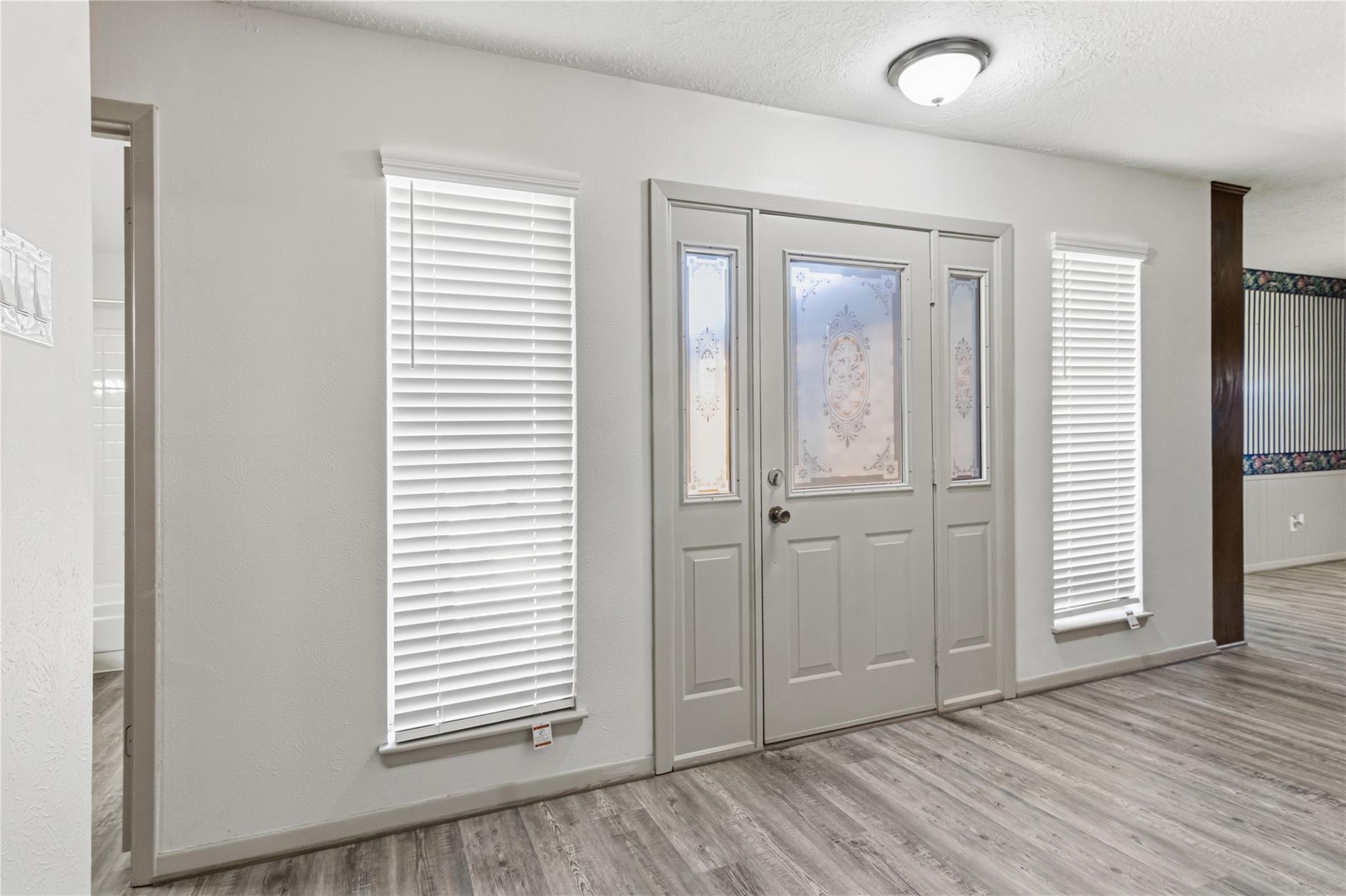 1106 N Kaufman Drive