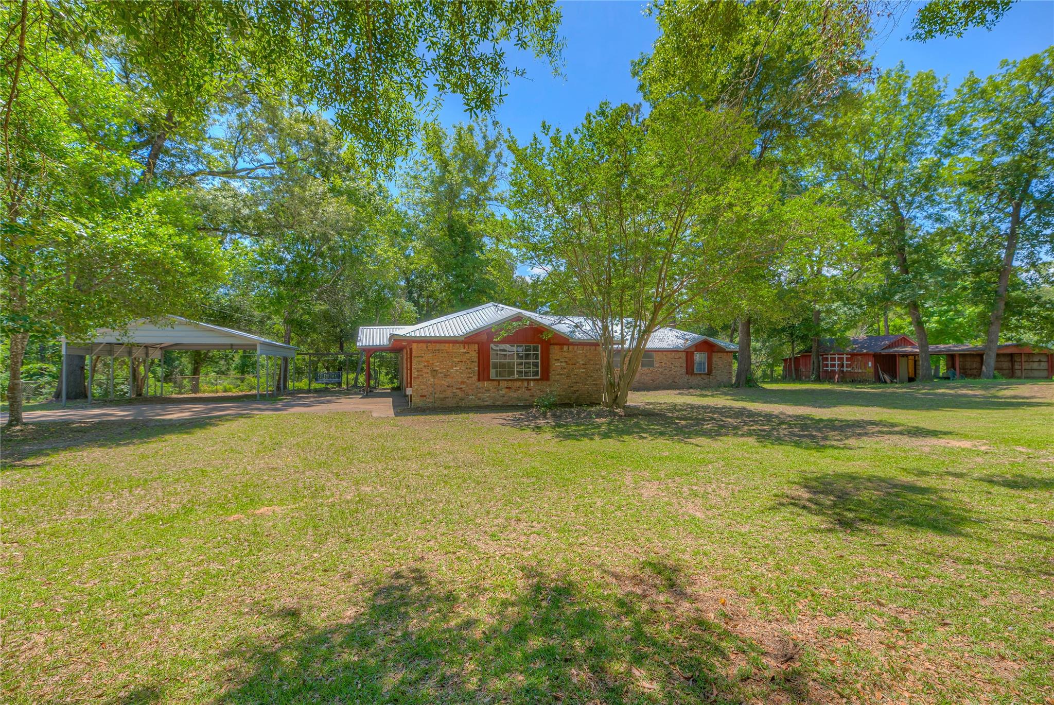 11408 Us Highway 190 E