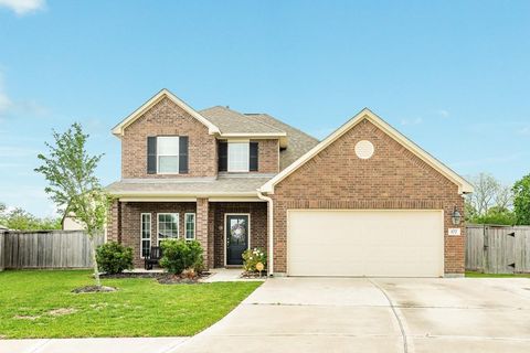 Photo of 177 Bayou Bend Boulevard, Angleton, TX 77515 (MLS # 76549323)