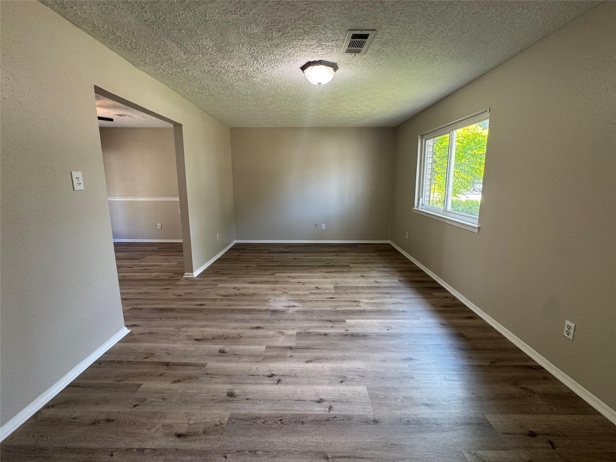 6128 Creekside Lane