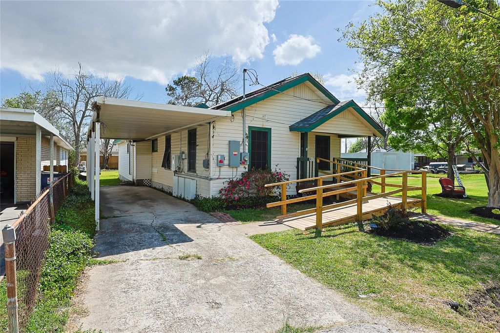 Photo of 2410 Harris Street, Baytown, TX 77521 (MLS # 74583866)