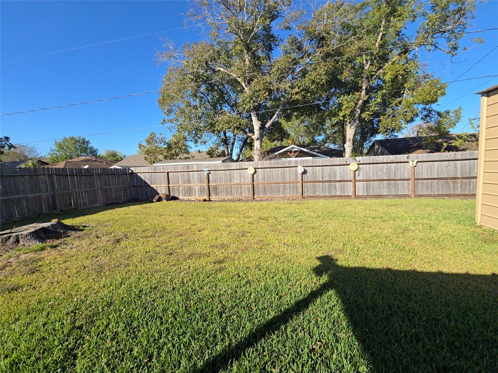 Photo of 3506 Prudence Drive, Houston, TX 77045 (MLS # 94137427)