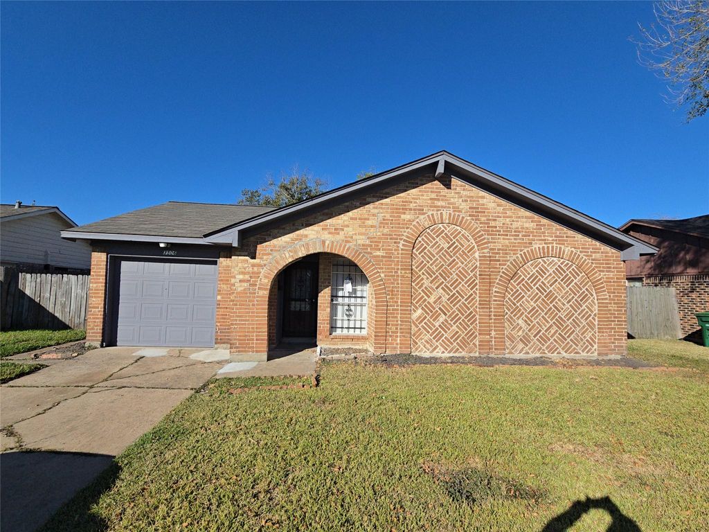 Photo of 3506 Prudence Drive, Houston, TX 77045 (MLS # 94137427)