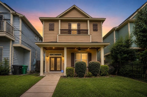 Homes For Rent - 1448 Nashua Street #B<br/> Houston, TX 77008