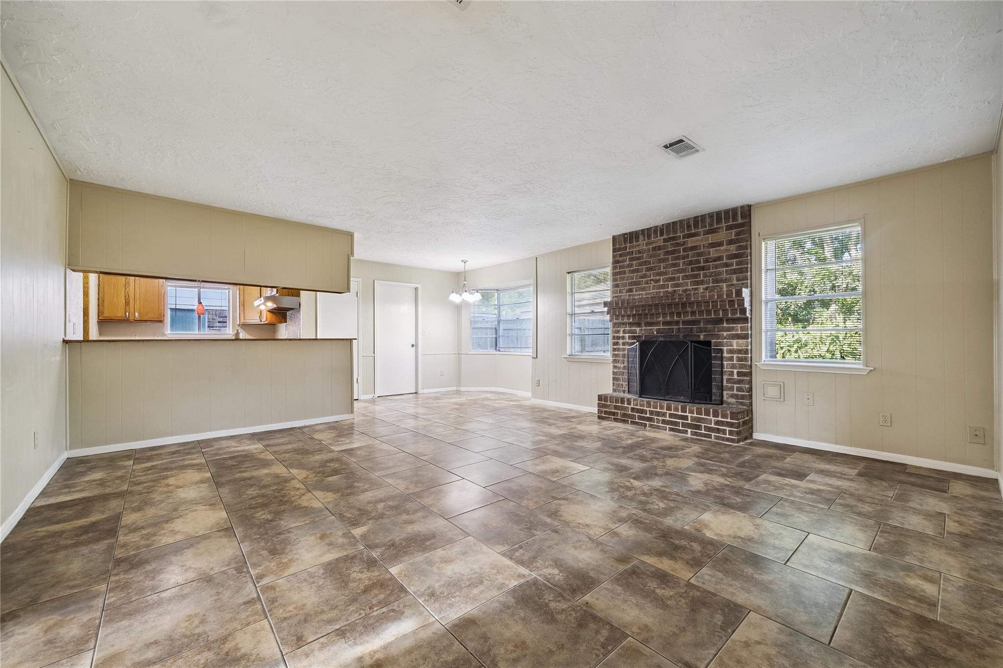 3111 Apple Drive