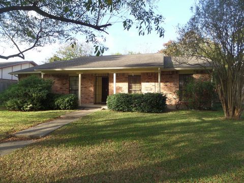Photo of 14611 Leacrest Drive, Houston, TX 77049 (MLS # 35520355)