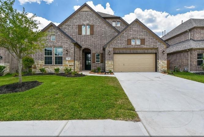 3919 Pinecrest Peak Drive