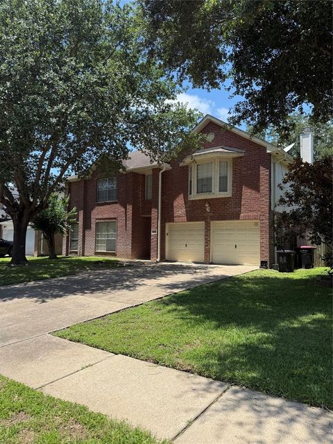 Photo of 23126 S Waterlake Drive, Richmond, TX 77406 (MLS # 38917027)
