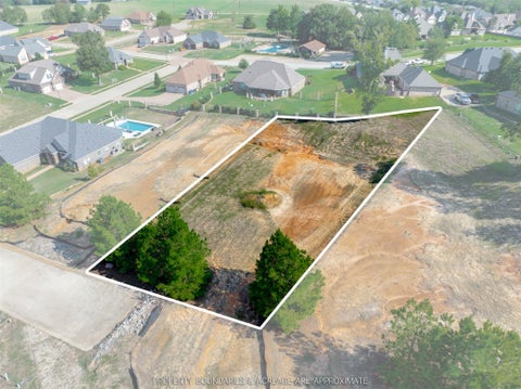 Photo of 308 Colton Cove, Lindale, TX 75771 (MLS # 23327820)