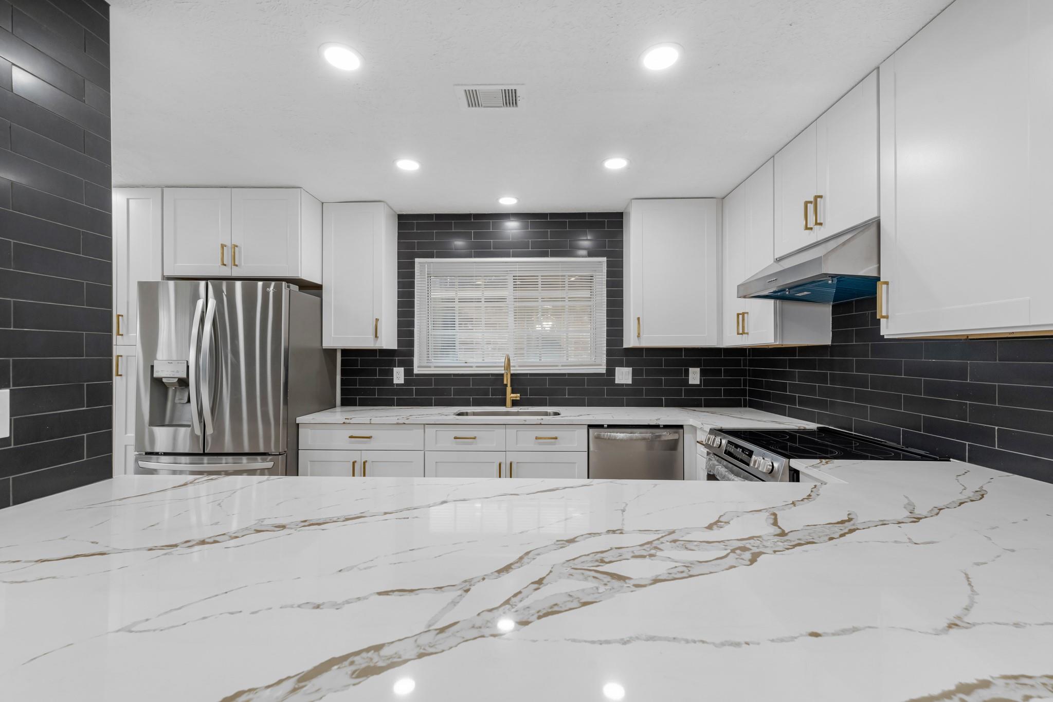 17614 Heritage Bay Drive