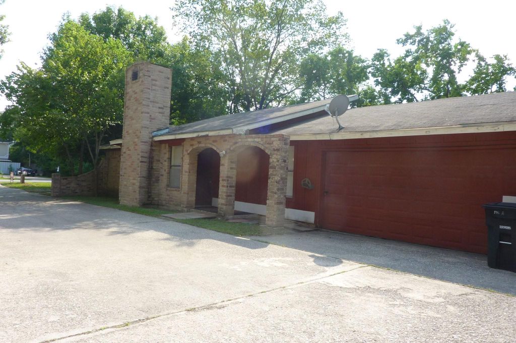 Photo of 8916 Carousel Lane #A, Houston, TX 77080 (MLS # 3969851)