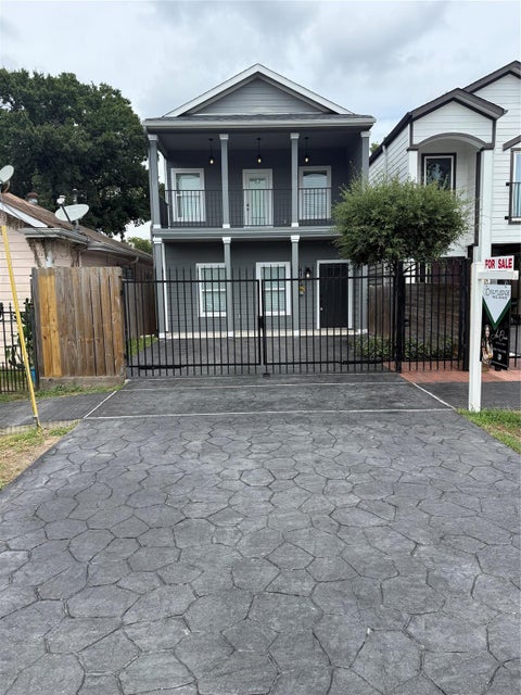 Photo of 8309 John Street, Houston, TX 77012 (MLS # 45833096)