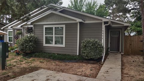 Photo of 16800 Crestmont, Montgomery, TX 77316 (MLS # 64925662)