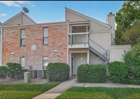 Photo of 7900 N Stadium Drive #102, Houston, TX 77030 (MLS # 32878006)