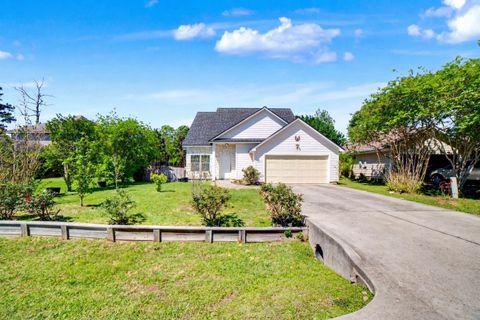 Photo of 256 Kellyn Court, Conroe, TX 77306 (MLS # 13042420)