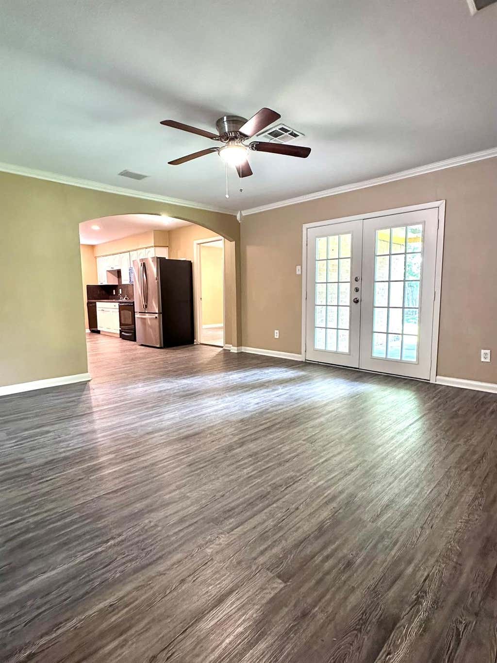 Photo of 5830 Effingham Drive, Houston, TX 77035 (MLS # 74357184)