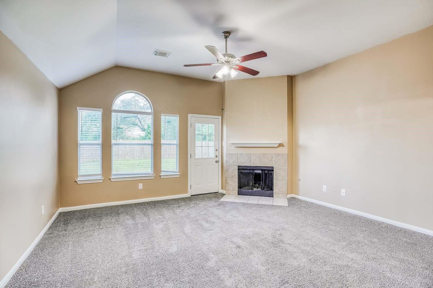 3914 Liberty Square Trail