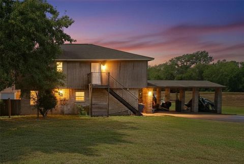 1124 Rosas Street Stafford TX 77477