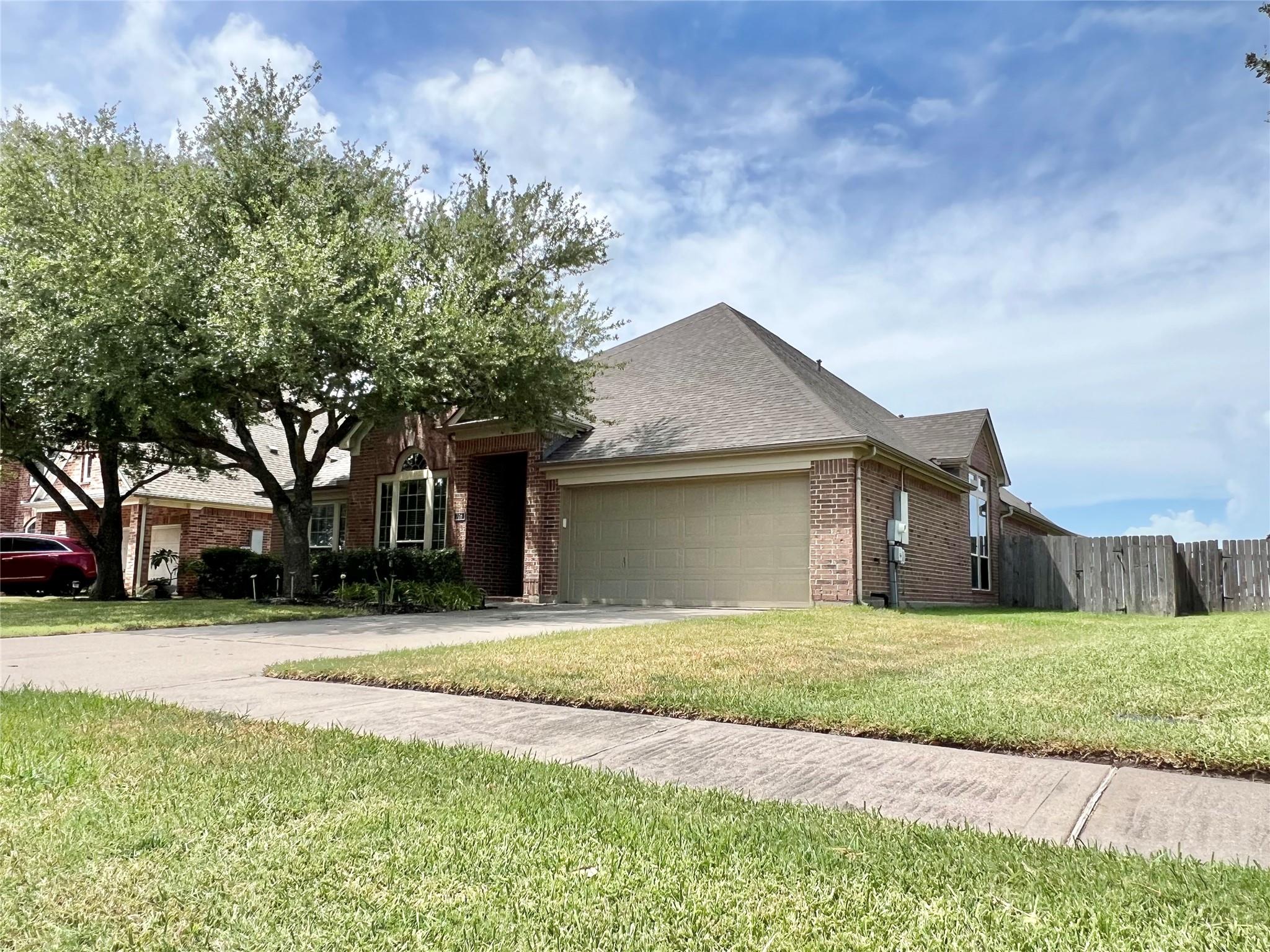 706 Laughing Gull Lane