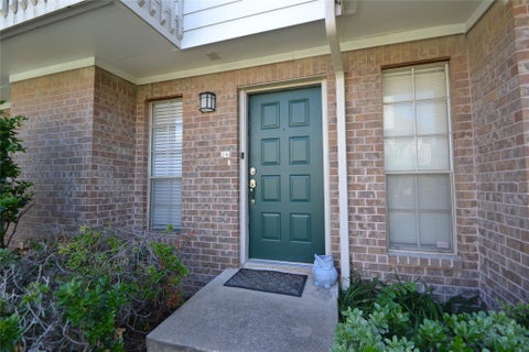 Photo of 2626 North Boulevard #26, Houston, TX 77098 (MLS # 98682948)