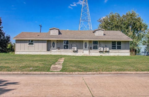Photo of 401 Trichelle Street, Pasadena, TX 77506 (MLS # 94929142)
