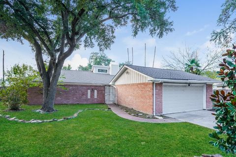 Photo of 14918 Thorough Good Lane, Houston, TX 77084 (MLS # 28294732)