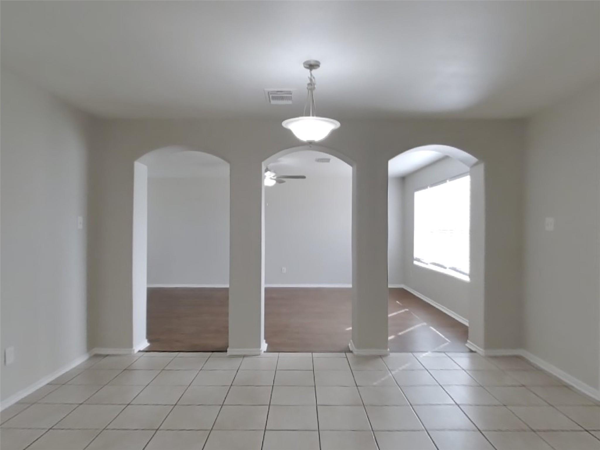 5521 Rio Alamo Street