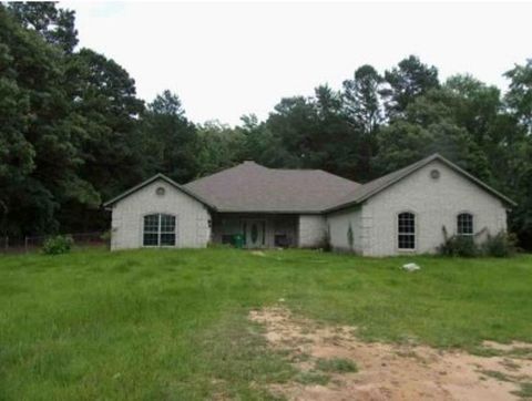 Photo of 4924 W Oak Street, Palestine, TX 75801 (MLS # 47542618) Photo of 4924 W Oak Street, Palestine, TX 75801 (MLS # 47542618)