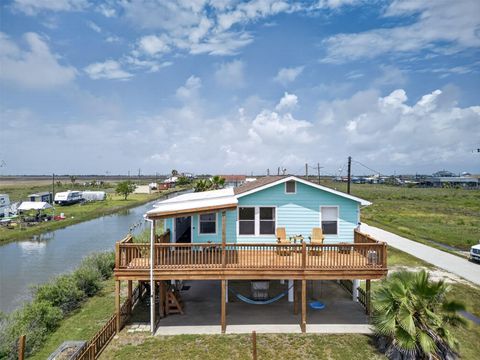 Photo of 1209 N Jacks Road, Crystal Beach, TX 77650 (MLS # 84373279)