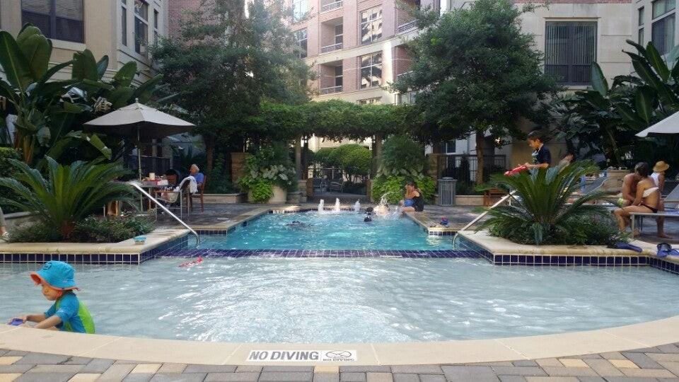 1901 Post Oak Boulevard 3215