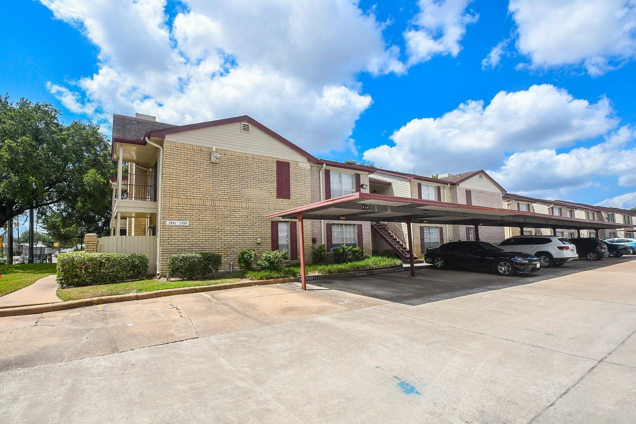 2120 El Paseo Street 2905