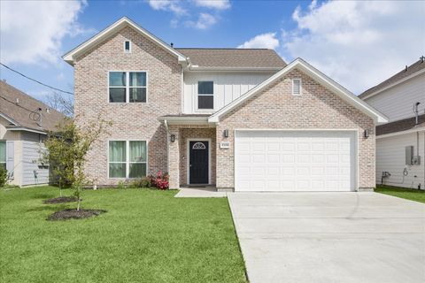 Photo of 8308 James Franklin Street, Houston, TX 77088 (MLS # 16635266)