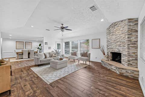 Photo of 14222 Stokesmount Drive, Houston, TX 77077 (MLS # 33213074)