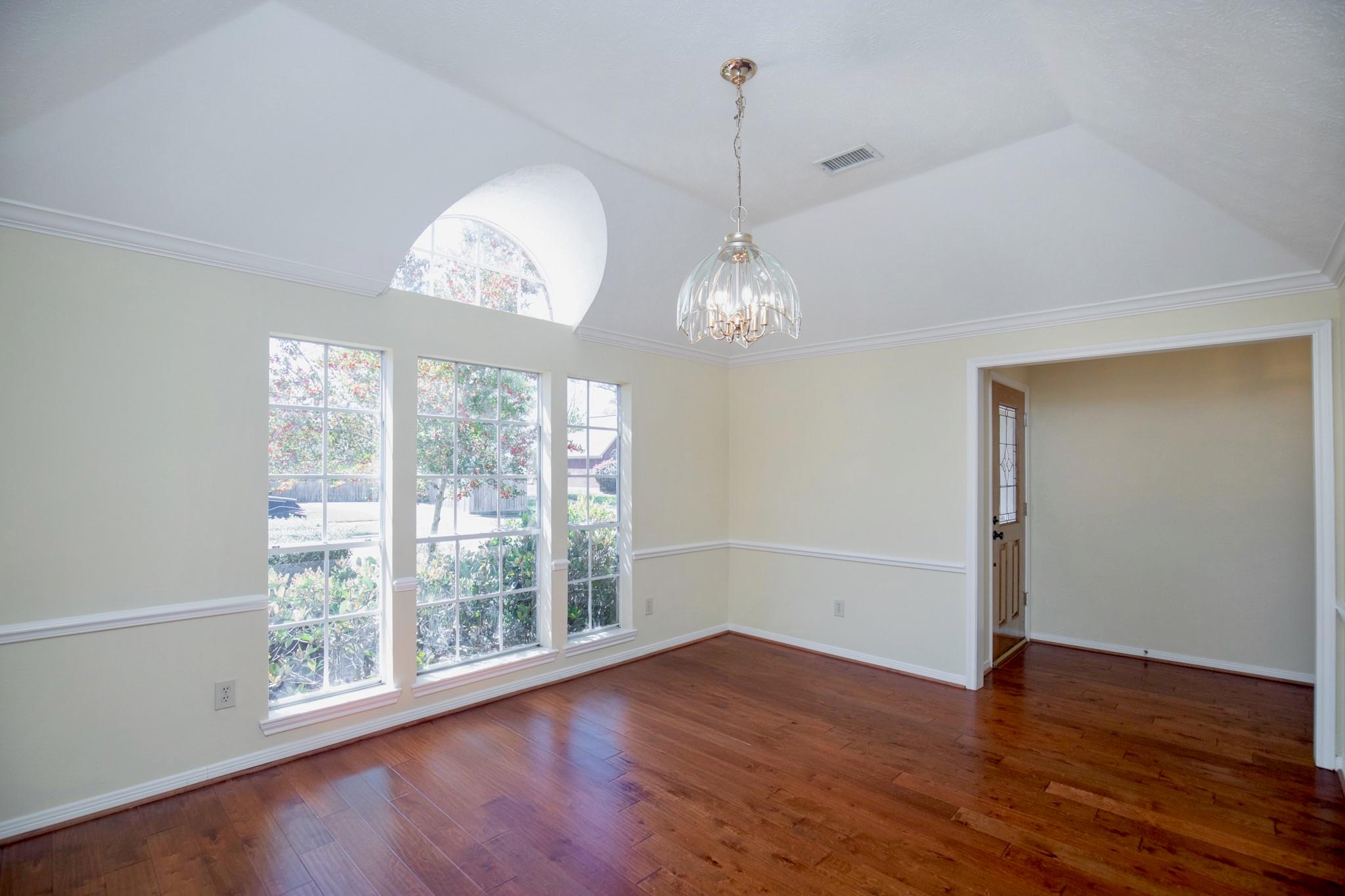 3411 Honeylocust Drive