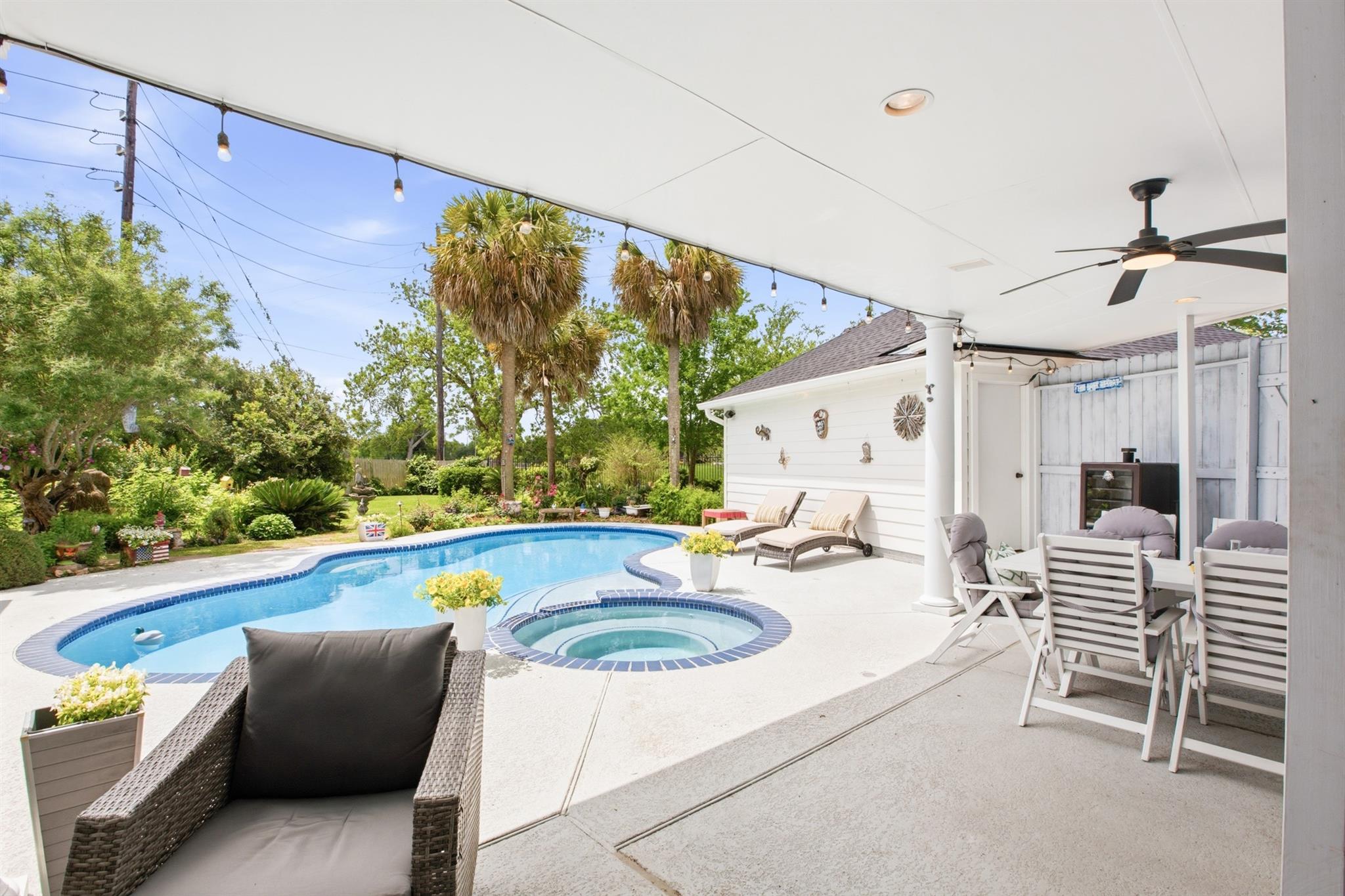 2330 Reflection Court