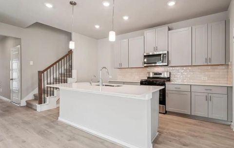 Homes For Sale - 12019 Hail Harbor Drive<br/> Baytown, TX 77523