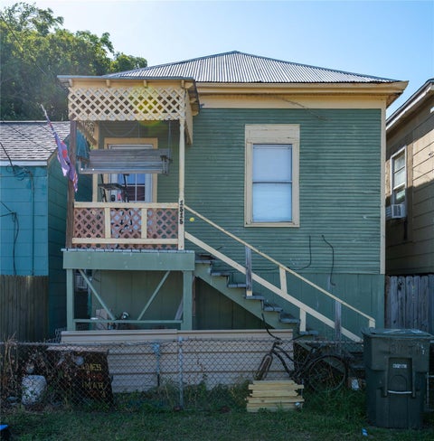 Photo of 1515 J H Clouser Street, Galveston, TX 77550 (MLS # 95383401)