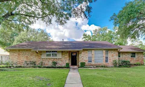 Homes For Sale - 5811 Ludington Drive<br/> Houston, TX 77035