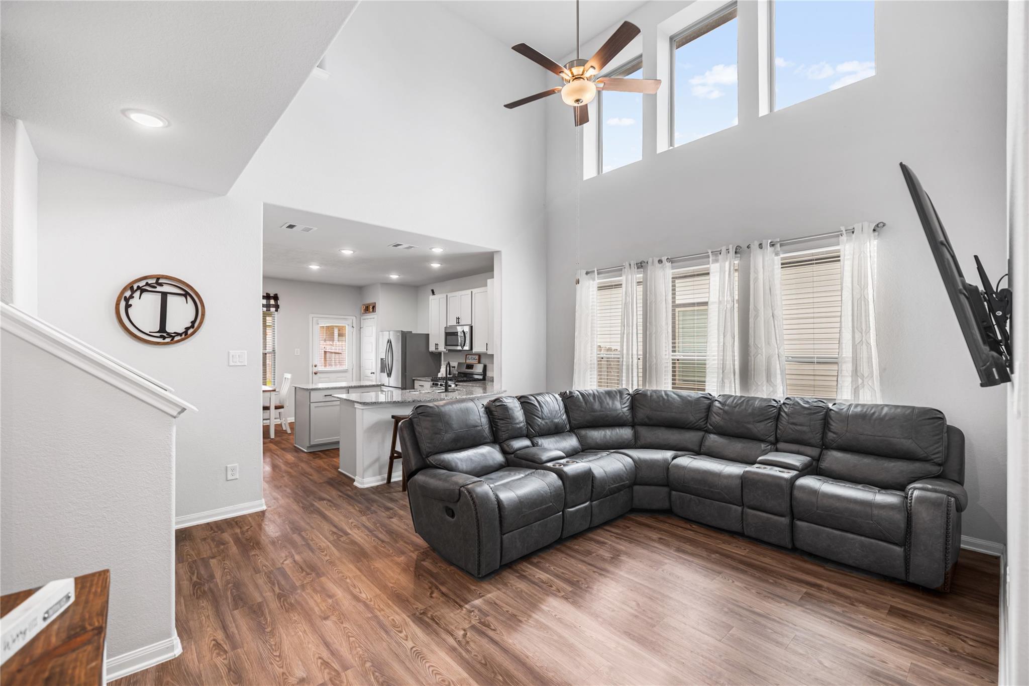 25391 Leather Leaf Court