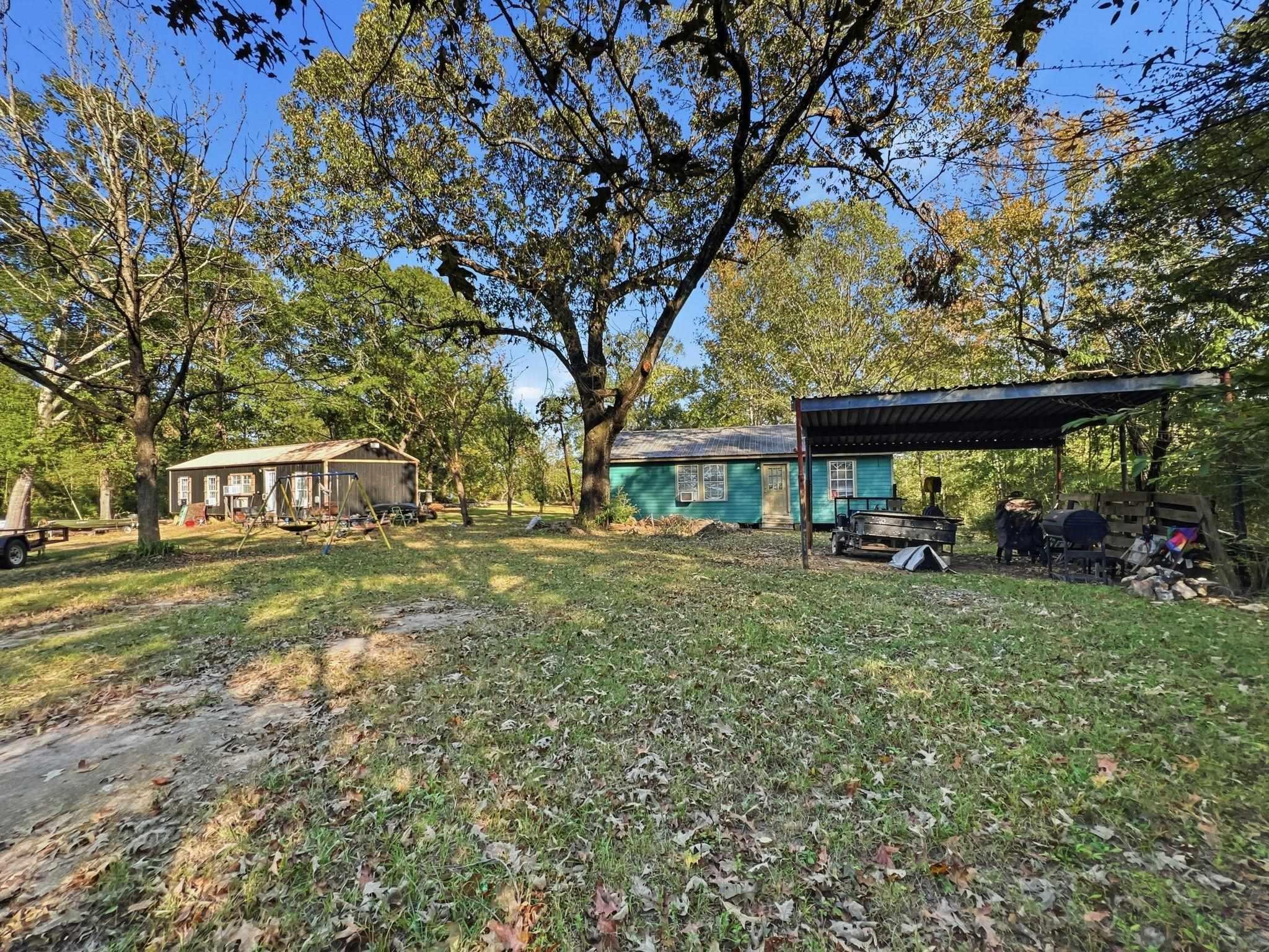 4696 County Road 3400