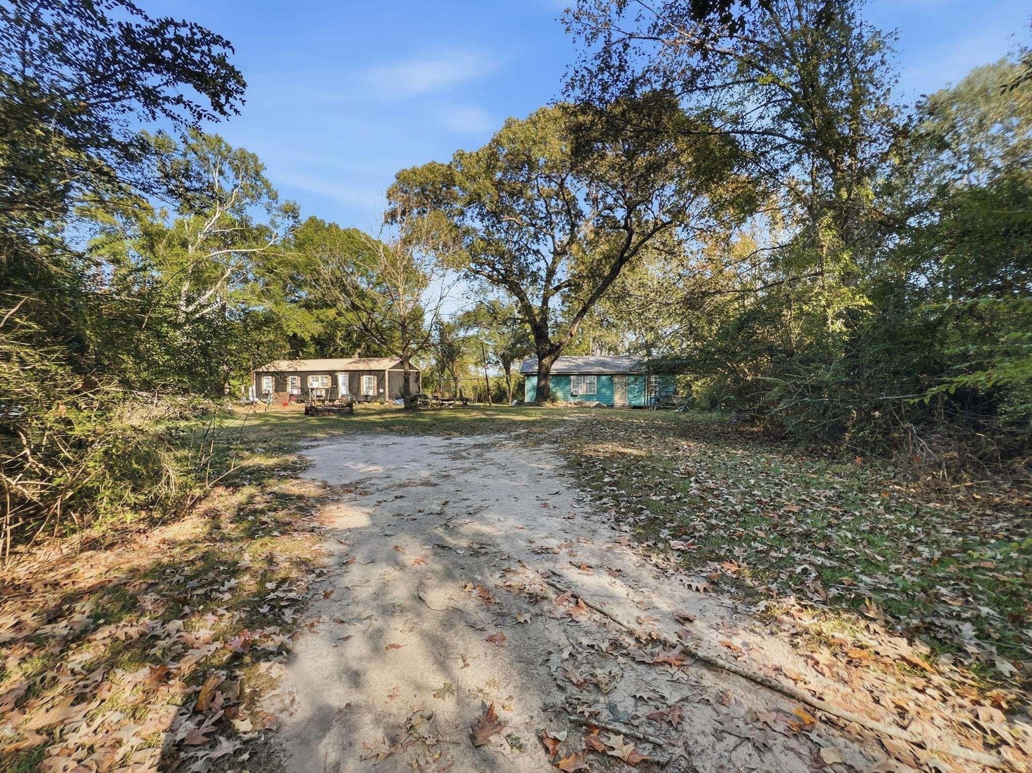 4696 County Road 3400