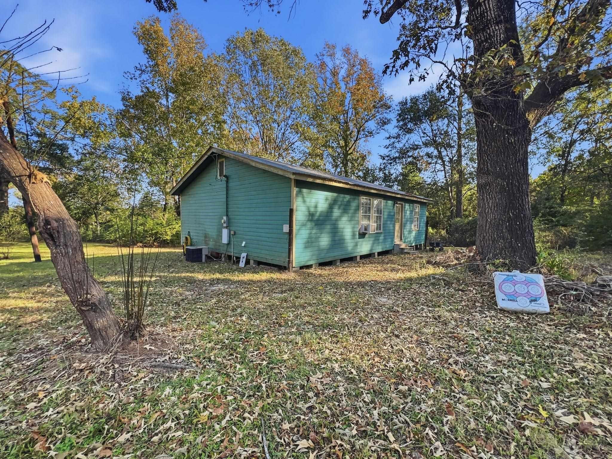 4696 County Road 3400