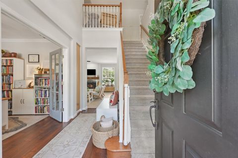 Photo of 74 W Summer Storm Circle, The Woodlands, TX 77381 (MLS # 95684157)