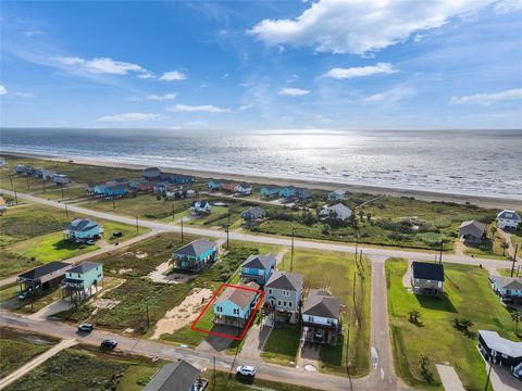 Photo of 4710 Palm Street, Freeport, TX 77541 (MLS # 97938421)