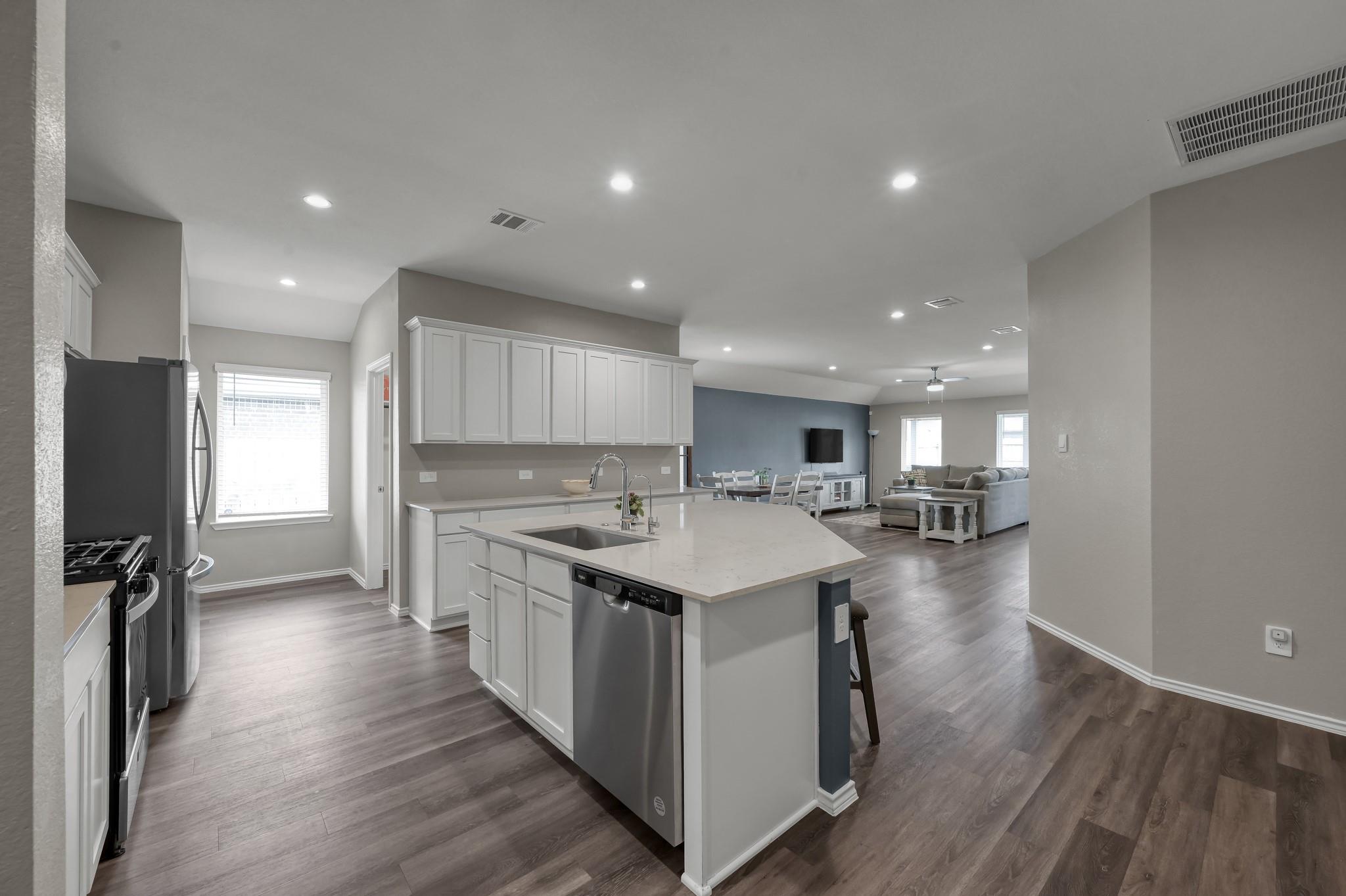 319 Chateau Bay Lane