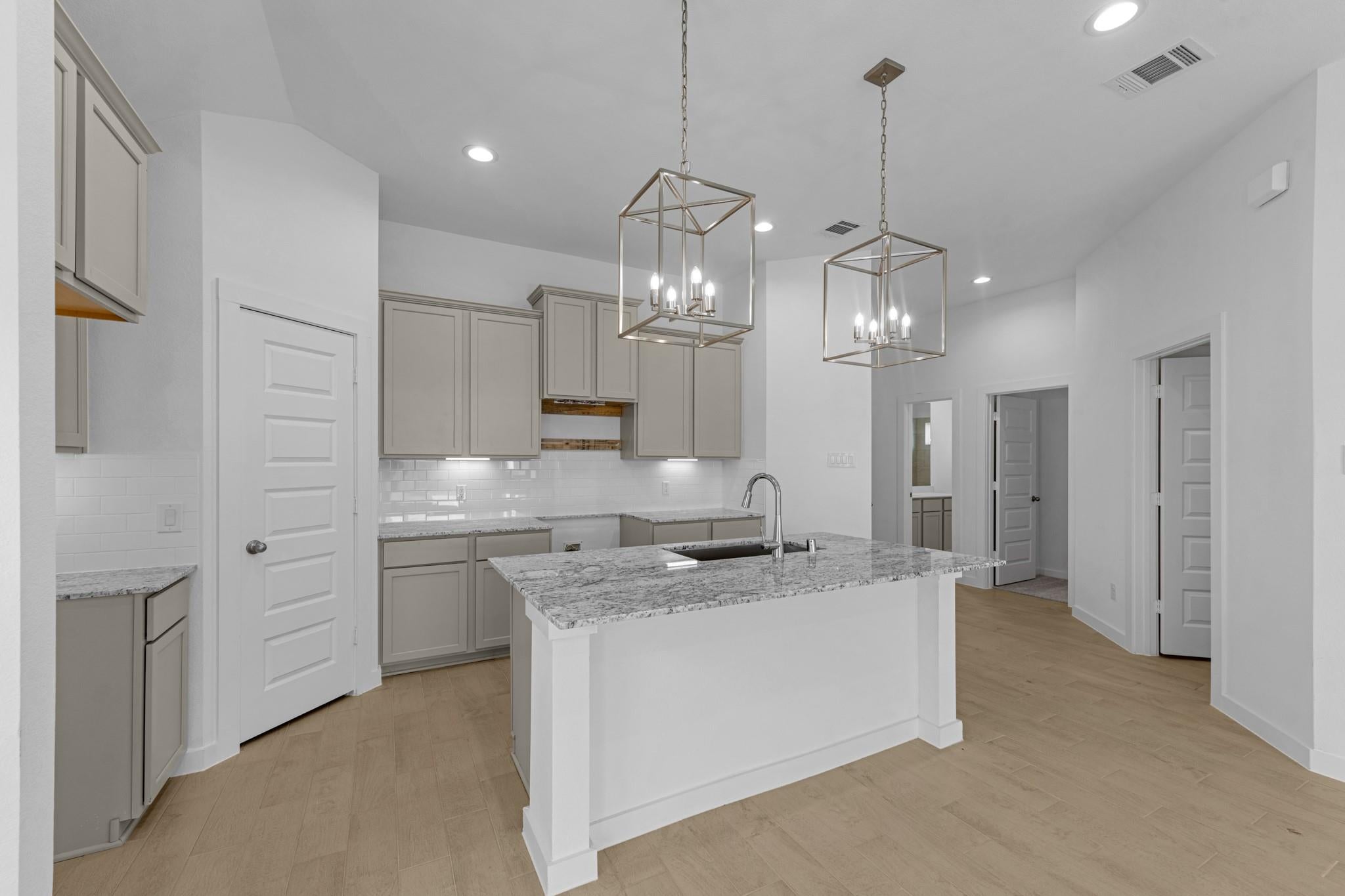 818 Orchard Vale Road