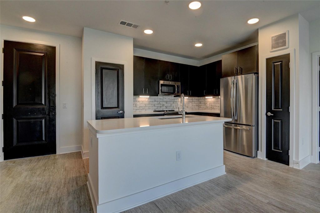 Photo of 6400 Washington Avenue #628, Houston, TX 77007 (MLS # 27548522)