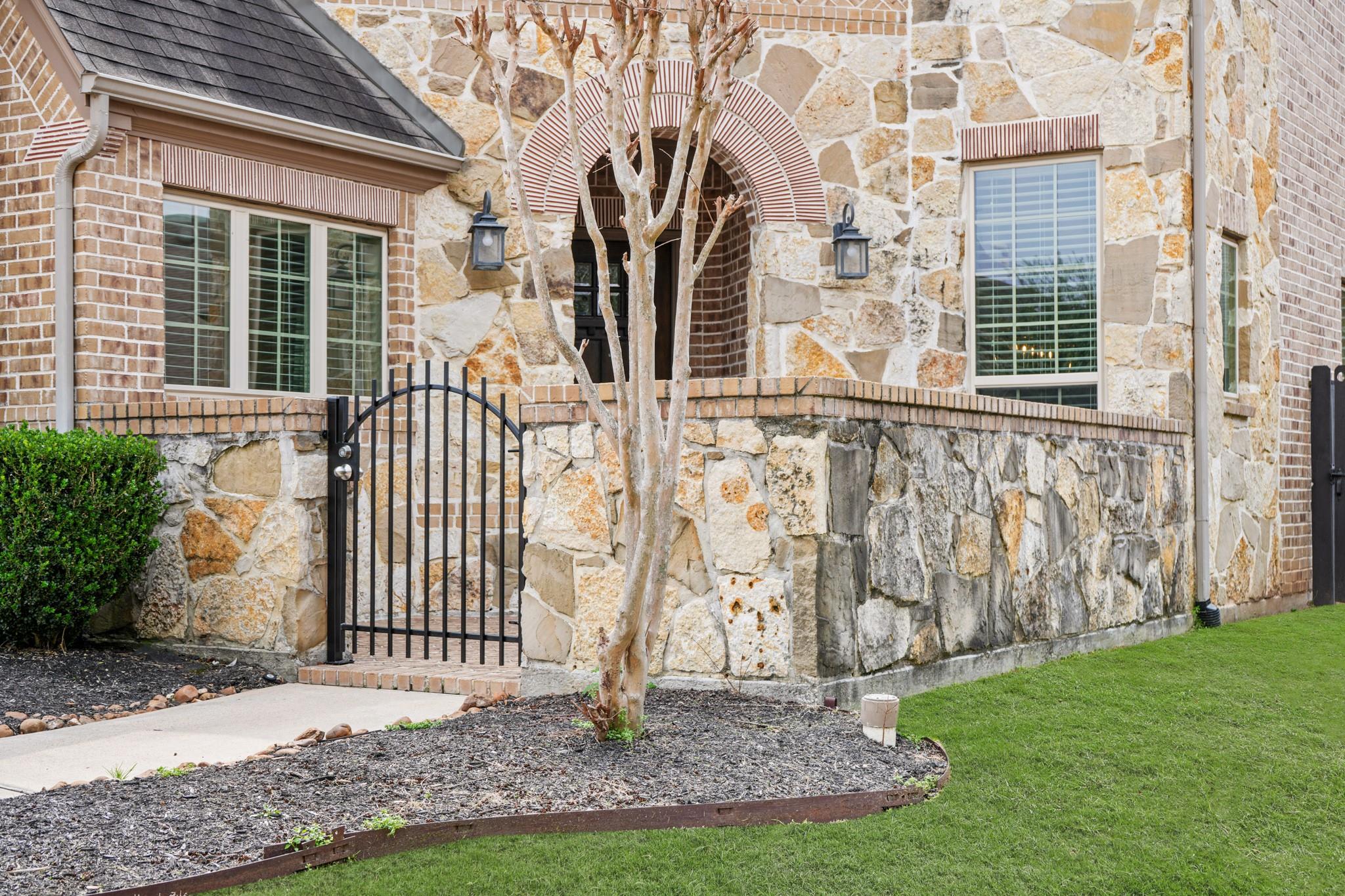 4210 Moss Cove Court